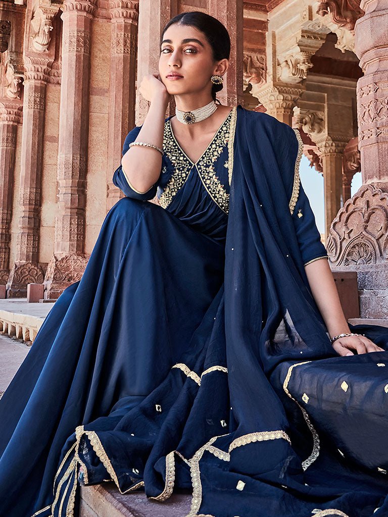 Navy Blue Zardosi Embroidered Silk Long Kurta Paired With Embroidered Organza Dupatta - View 3