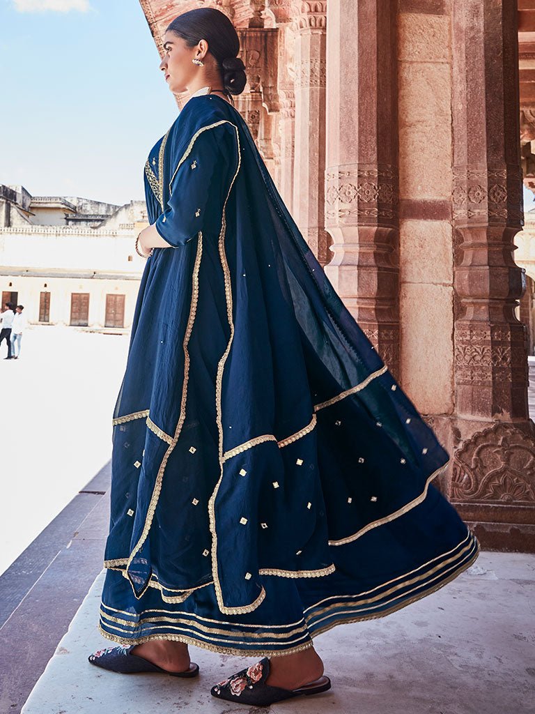 Navy Blue Zardosi Embroidered Silk Long Kurta Paired With Embroidered Organza Dupatta - View 2