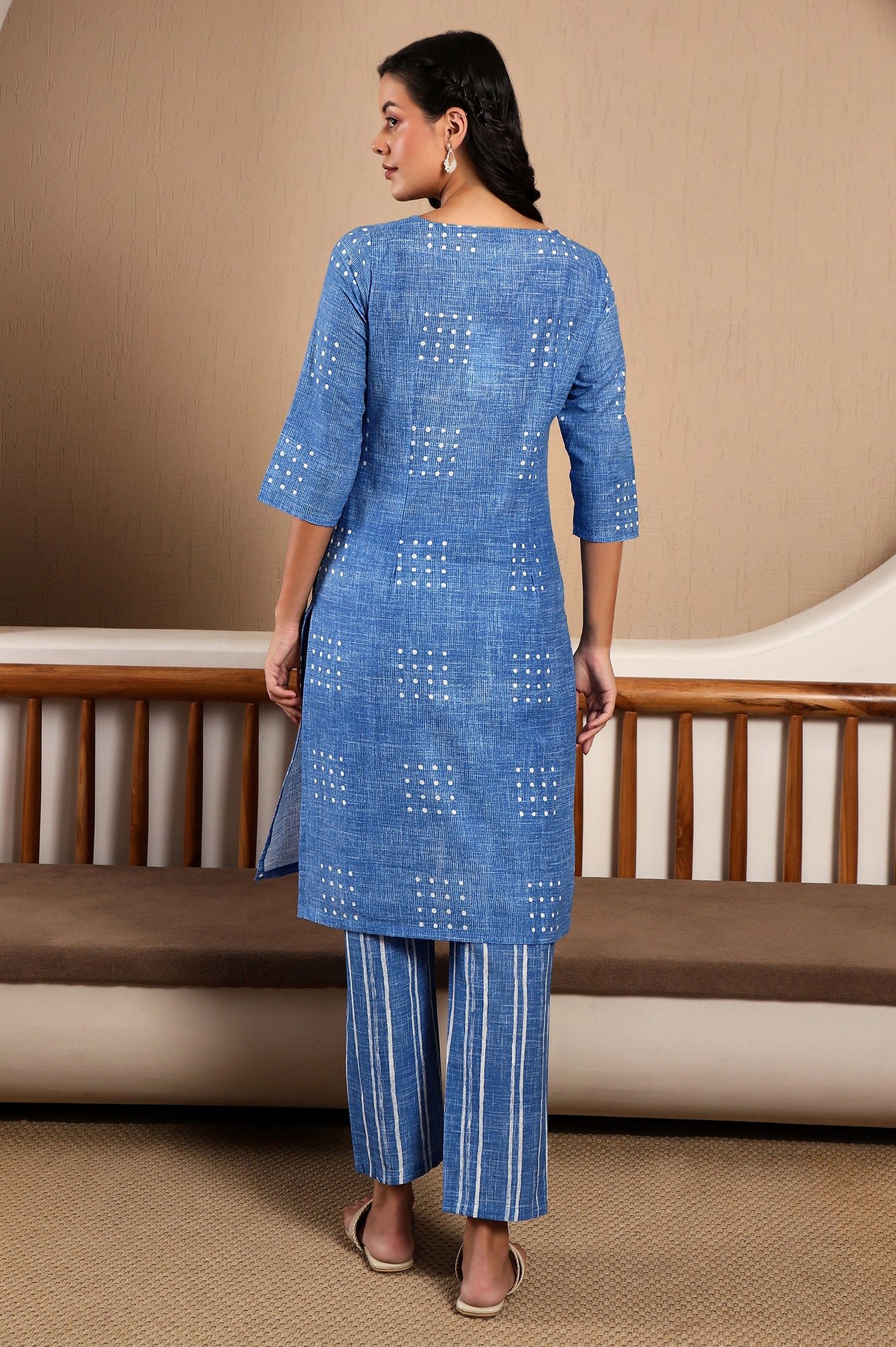 Blue Polka Dot Printed Pure Cotton Straight Kurta and Pants Co-ord Set - View 2