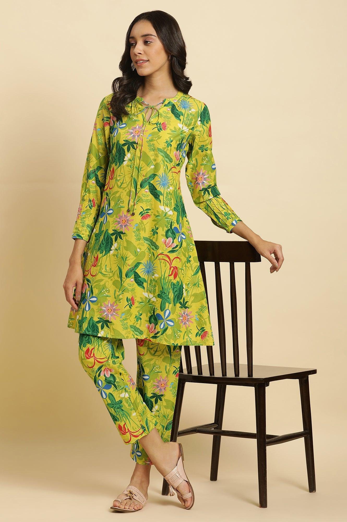 Green Floral Printed A-Line Kurta &amp; Pants Co-Ord Set - View 8